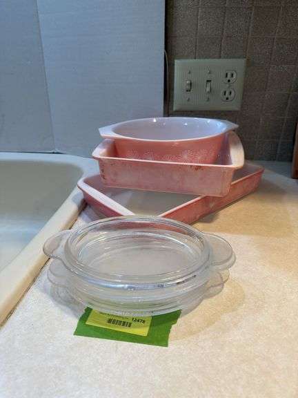 Pink Pyrex No. 043, 222 and 232 and (3) Pyrex lids P-14-C image