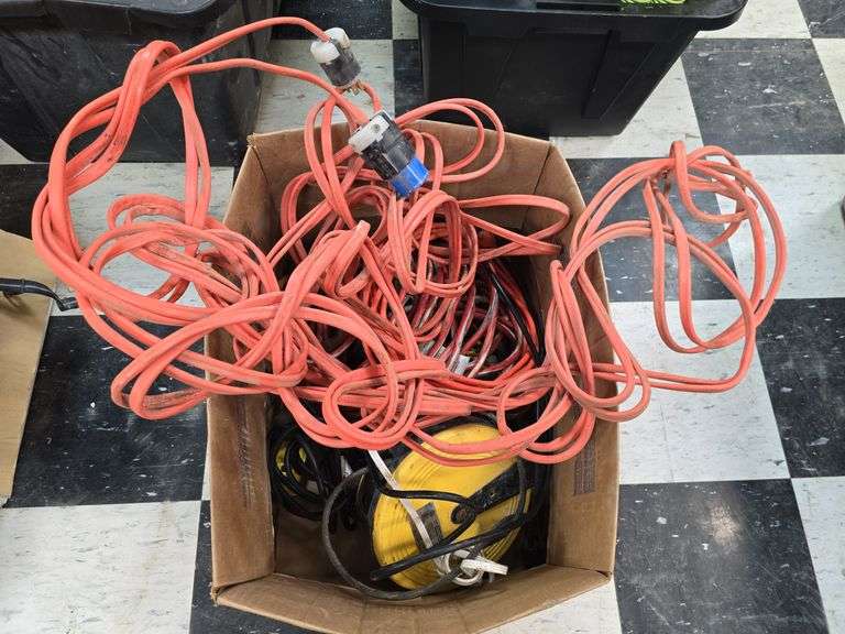 220 drop cord 100'?, retractable cord reel, extension cords image