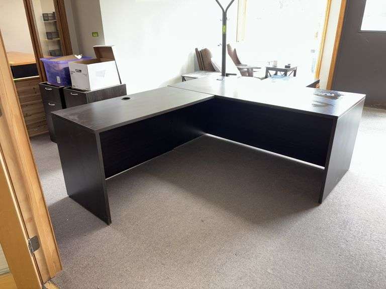 Hon two piece desk unit 66x78x29H overall image