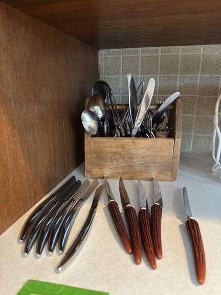 Small wooden utensil caddy with flatware, two sets steak knives image