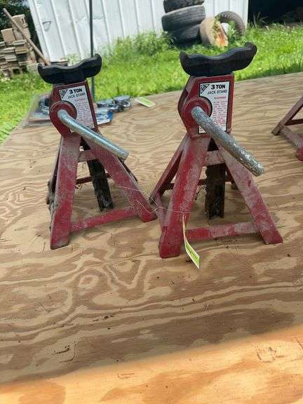 Pair 3 ton jack stands image