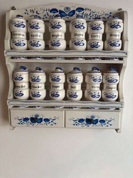 Blue Onion Spice rack image