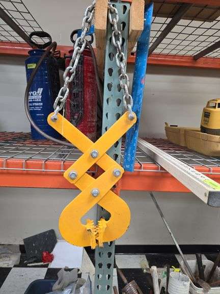 Pallet puller image