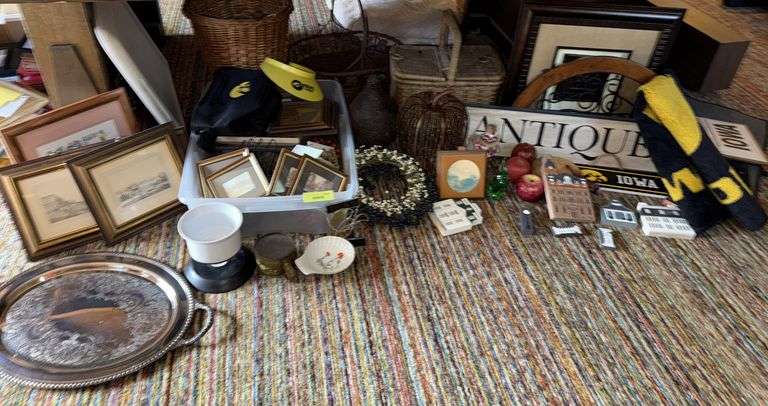Iowa Hawkeye misc, wooden decor items. other decor image