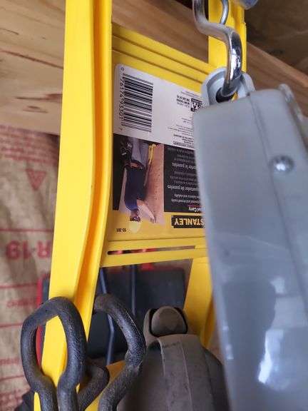 Scale, light, panel carry and dustpan