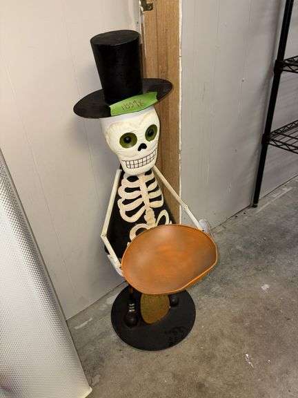 Approx 3’ tall skeleton treat man image