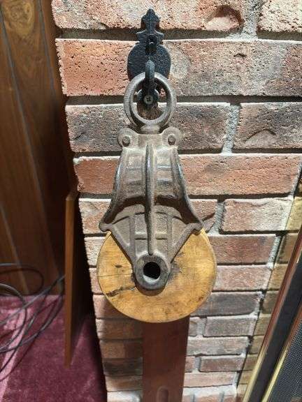 Wooden pulley and Stanley No.3 wood and brass 26” level