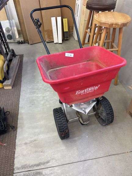 EarthWay Fertilizer spreader image