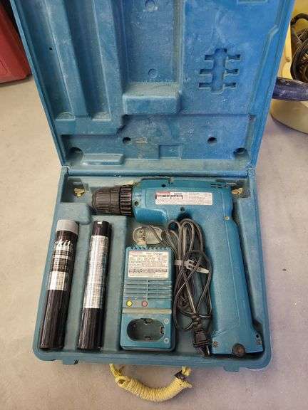 Makita drill image