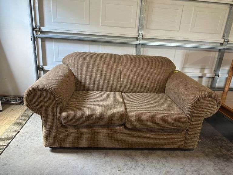 2 cushion sofa