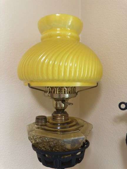 Bracket lamp and cast iron wall bracket