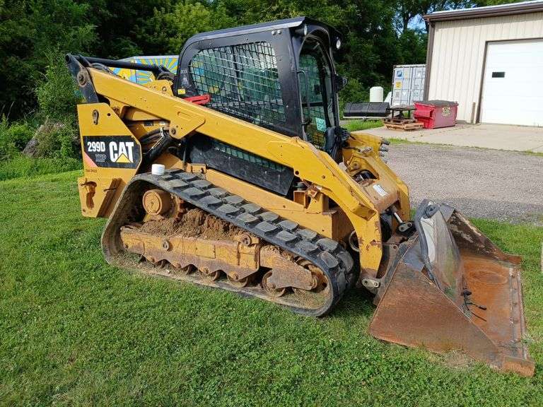 Cat 229D XHP track skidloader, NOT RUNNING!! 78" smooth bucket, serial number DJJST00813, mechanic said 5700 hrs, this machine has a wiring issue. 4 suitcase weights on rear We are not sure of hrs or specific issue, you are buying AS-IS. Period! WIRE TRANSFER REQUIRED image