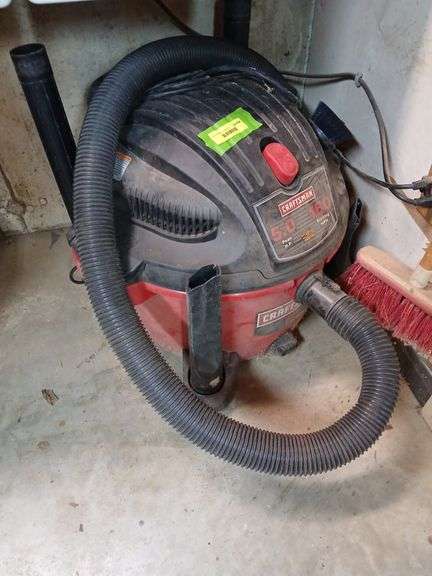 Craftsman shop vac and attachments image