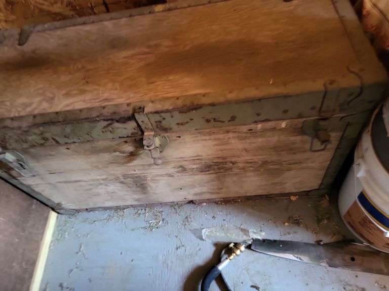 Wood trunk 35x15x21