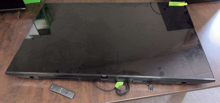 Samsung 55” TV w remote Model UN55TU8000F No Base image