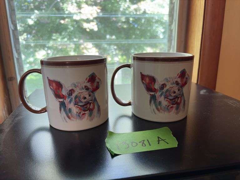 Pair CUTE pig mugs image