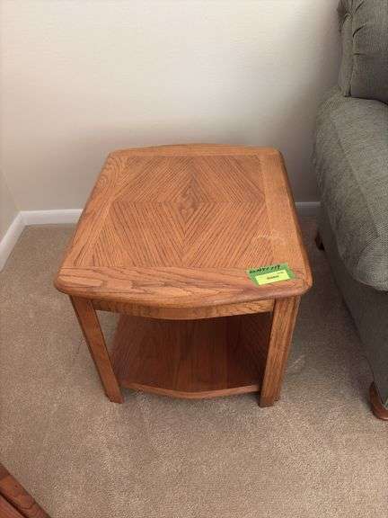 Oak lamp table 22 x 28