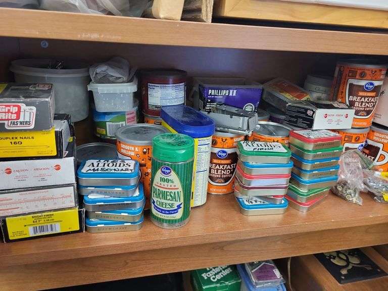 Large selection of hardware-Bring box to pack image