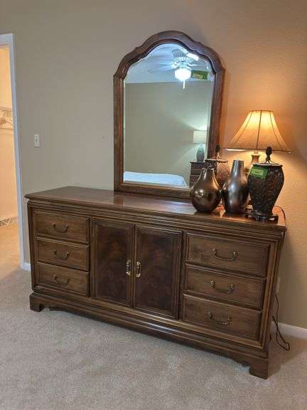 Triple dresser w/ mirror 19D x 65L x 78H