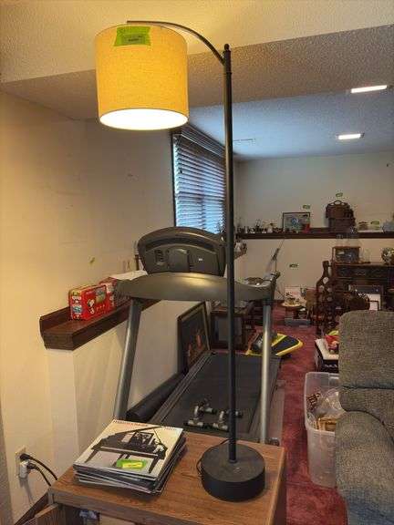 5’ tall floor lamp image
