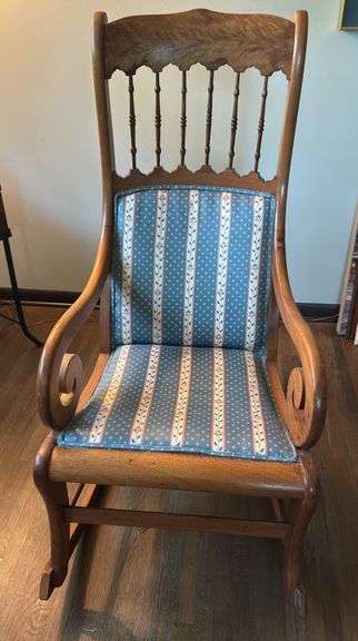 Very nice padded seat and back rocker image