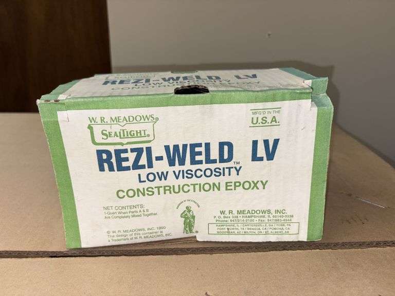 Rezi-Weld LV low viscosity construction epoxy Parts A & B image