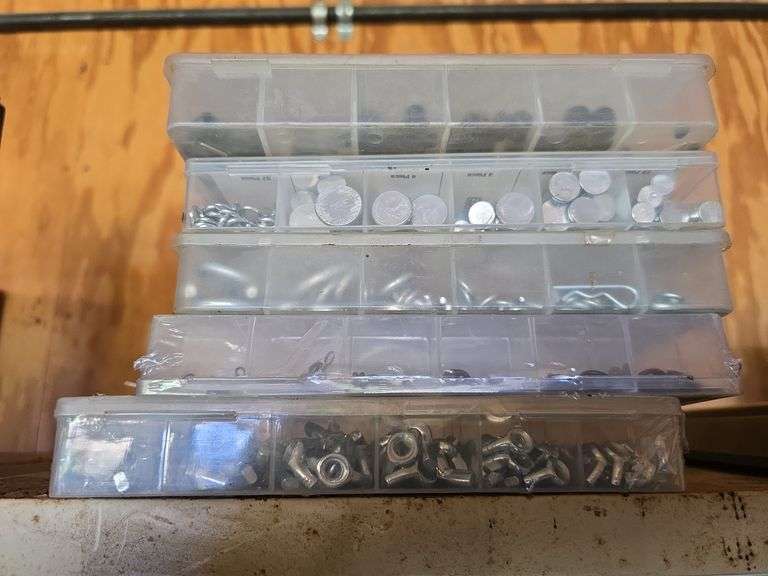 4 cases hardware image