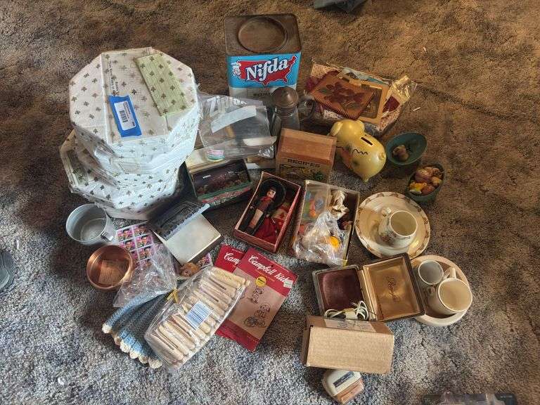 Collectibles lot, including lots of children’s items, surprise collector plates, dolls image