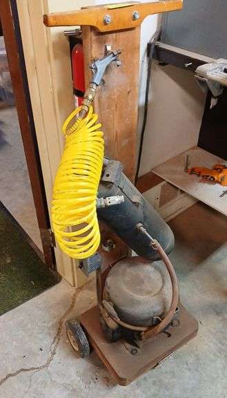 Homemade air compressor, made from refrigerator compressor, it actually works image