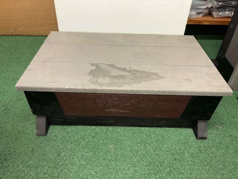 26” brown composite spa single step image