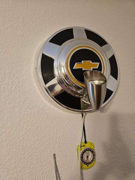 Chevy Wall Lamp, 17" Round