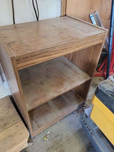Shelf on wheels 22x14x29