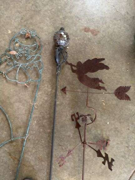 Four pieces yard art