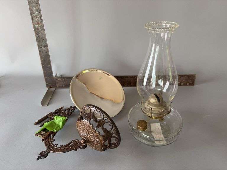 Cast iron wall bracket with lamp and reflector image