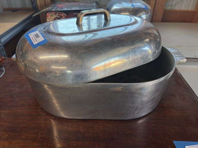 Wagnerware Sydney 0 - Magnalite 4269 aluminum turkey roaster image