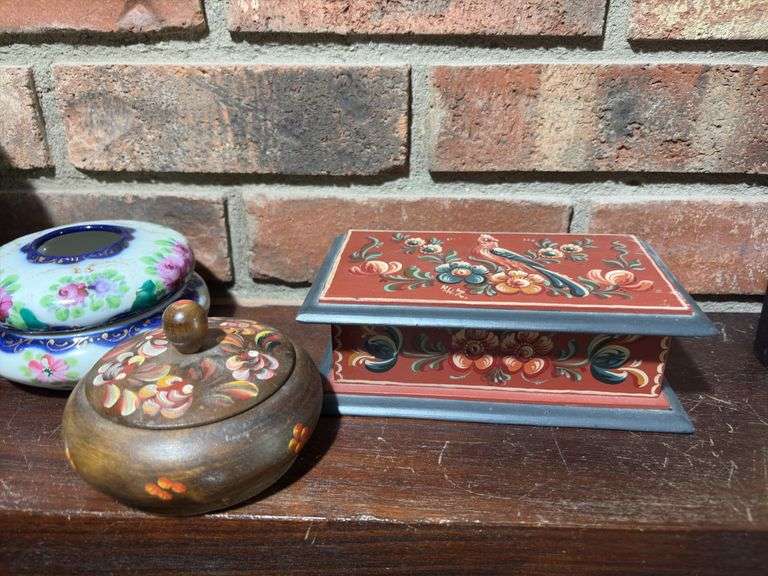 Hair receivers, urn, two rosemaled trinket boxes