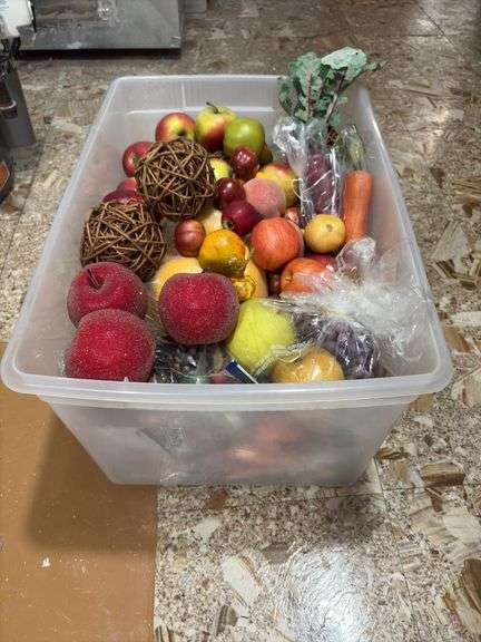 Storage tote of fillers