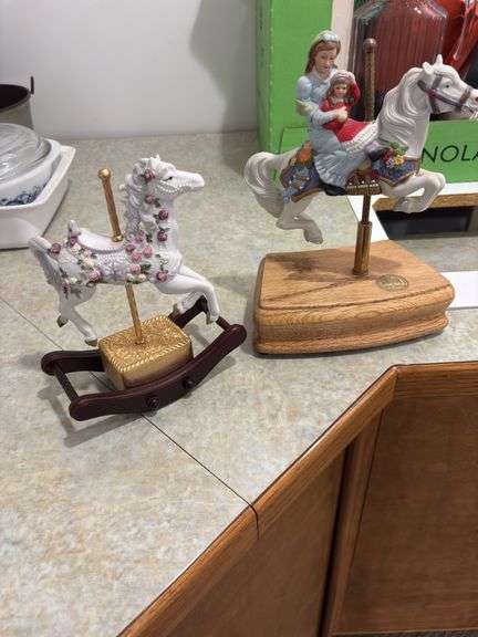 Carousel music boxes image