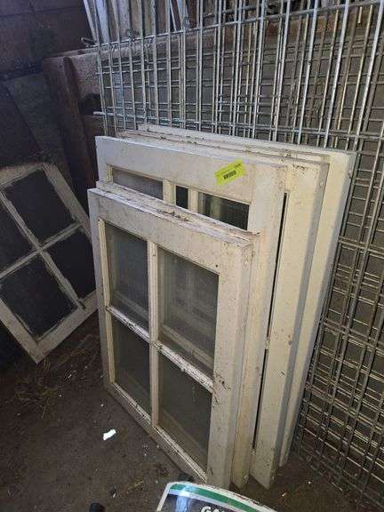 Poly framed 4 pane barn windows (4) 22 x 29, (2) 20 x 25 image