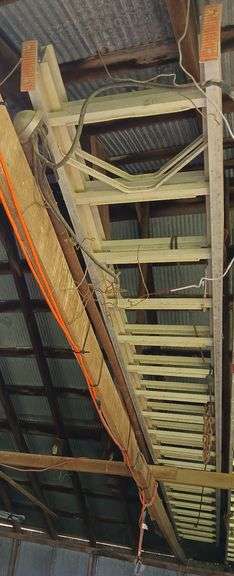 HD 40' aluminum extension ladder image