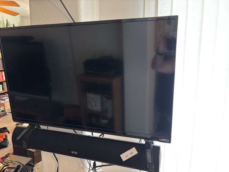 Vizio 32” TV and sound bar, no remotes-if you want wall bracket bring tools to remove image