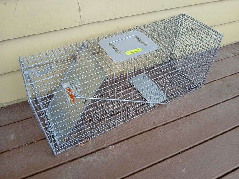 10 x 12 x 32 live trap image