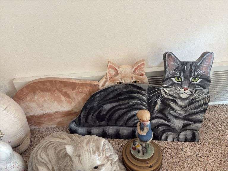 Crazy cat group, MEOW 😸