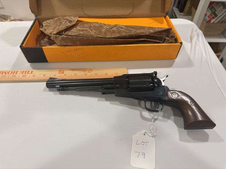 Sturm Ruger & Co. revolver model old army, S#140-38992, black powder with box -box may not be original image