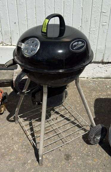 Master Built charcoal grill image