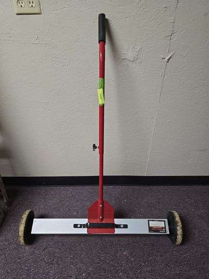 30" rolling magnet image