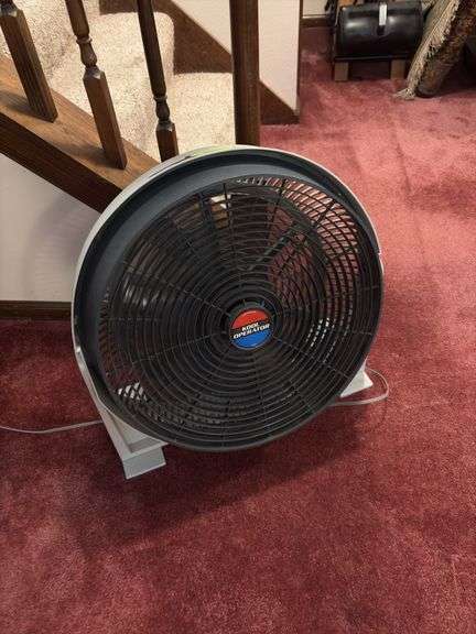 Lakewood cool operator fan image