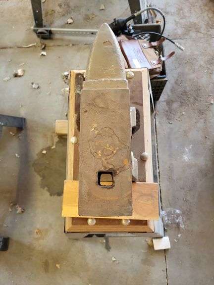 Anvil on stand