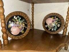 Sea shells and sea shell art