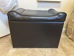 Small shoe bench w/ lift lid